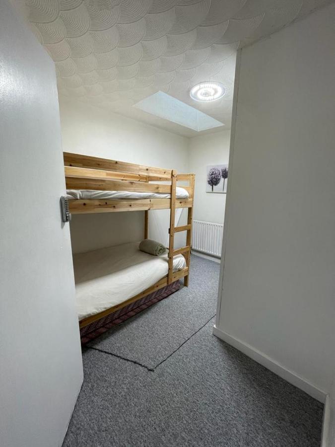 Bridge Street En Suite Rooms Merthyr Tydfil Exterior foto